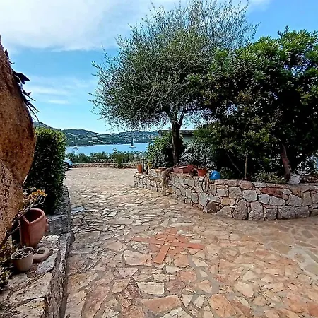 Incantevole Fronte Mare A بالاو