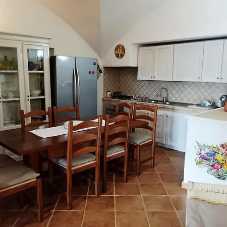 Incantevole Fronte Mare A Villa *