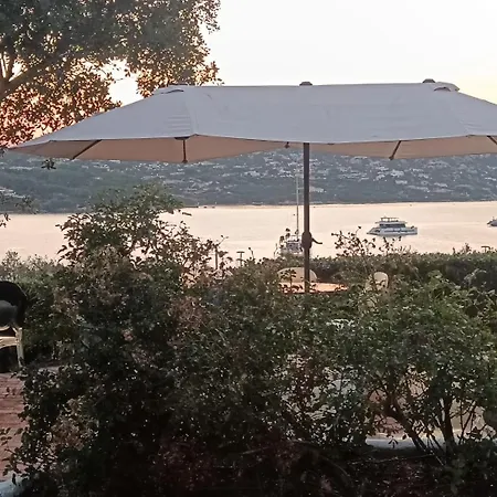 Villa Incantevole Fronte Mare A *